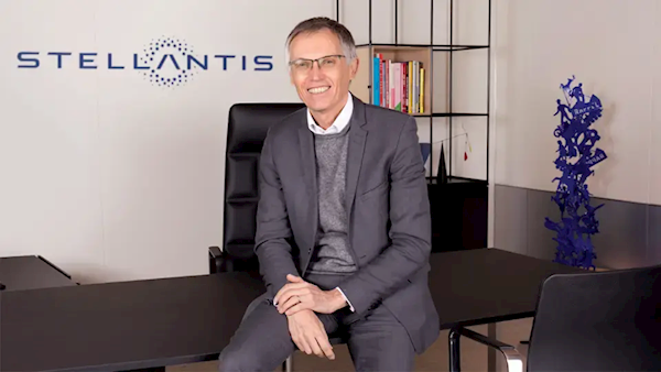 Stellantis管理层大变动落定：更换CFO，CEO将于2026年届满退休